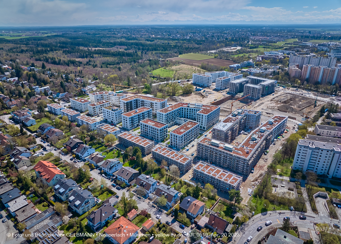 21.04.2023 - Luftbilder von der Baustelle Alexisquartier und Pandion Verde in Neuperlach